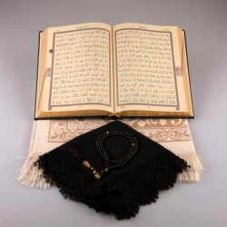 Şal + Seccade + Tesbih + Kuran Hediye Seti (Orta Boy, Siyah-1)