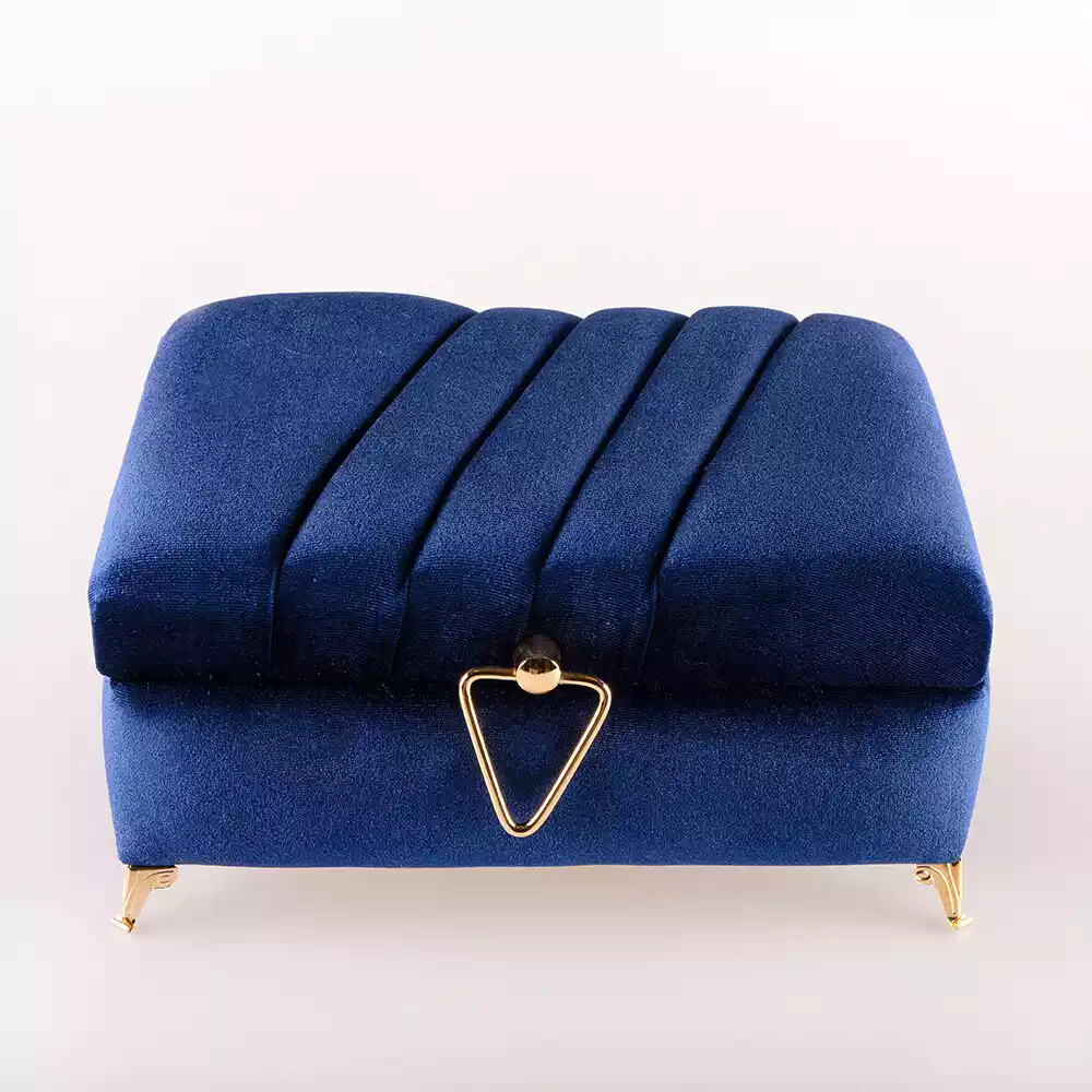 Çizgili Kutu Çeyizlik, Şal + Seccade + Tesbih + Kuran Hediye Seti (Orta B. Kadife, Lacivert) - HAYRAT NEŞRİYAT