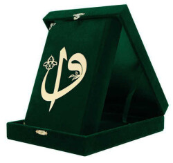 Kadife Kutulu Kur'an-ı Kerim (Çanta Boy, Elif-Vavlı, Yeşil) - 1
